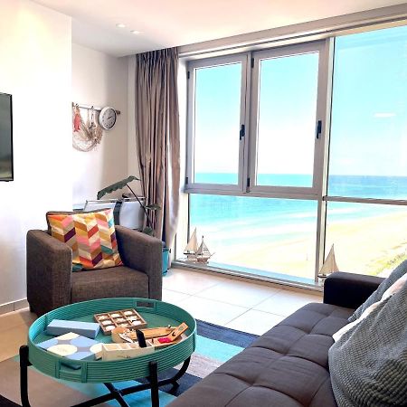 Beach Apartment- Breathtaking Views With Bomb Shelter Herzliya Luaran gambar
