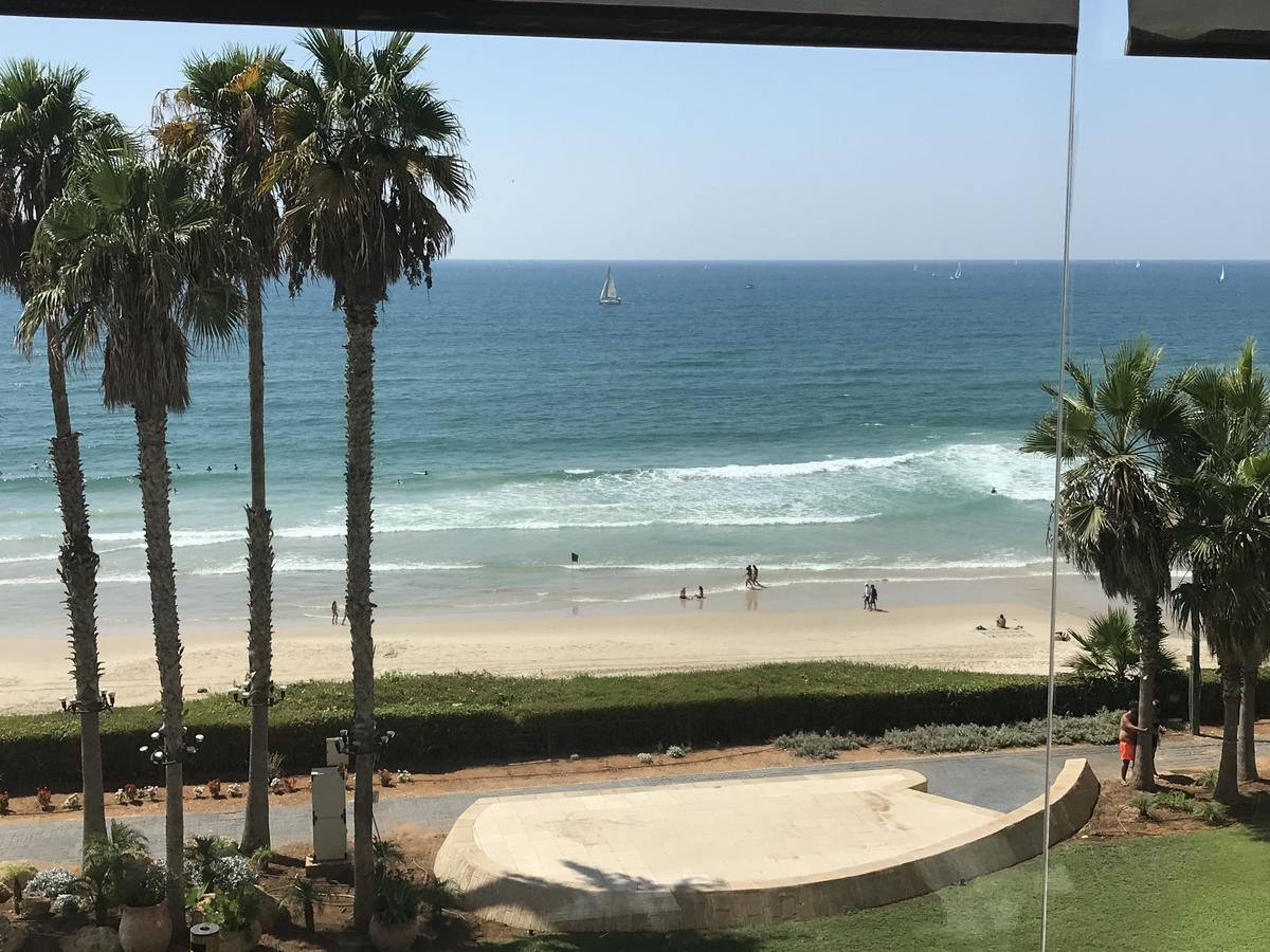 Beach Apartment- Breathtaking Views With Bomb Shelter Herzliya Luaran gambar