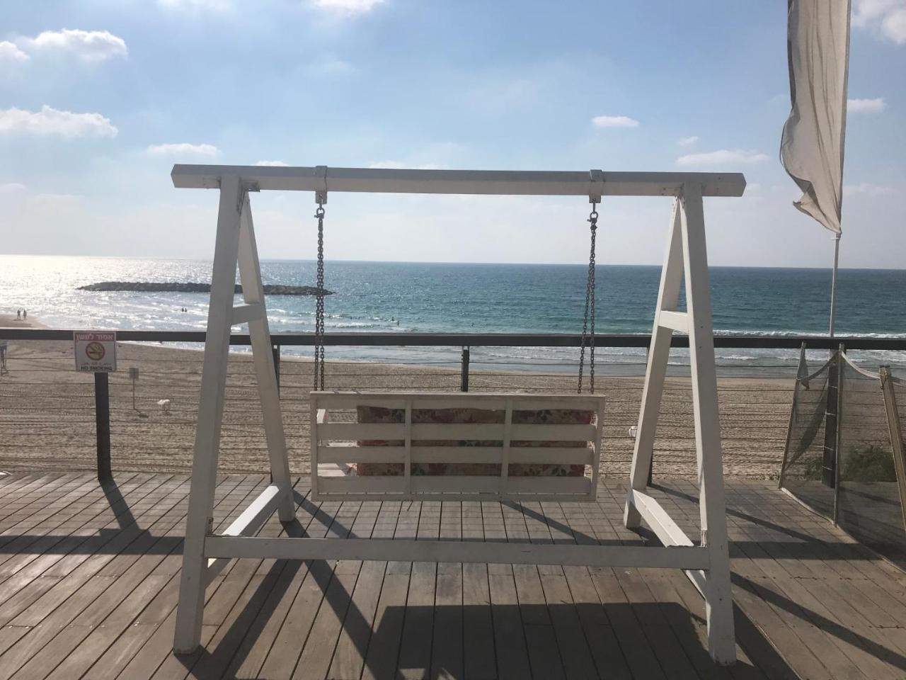 Beach Apartment- Breathtaking Views With Bomb Shelter Herzliya Luaran gambar